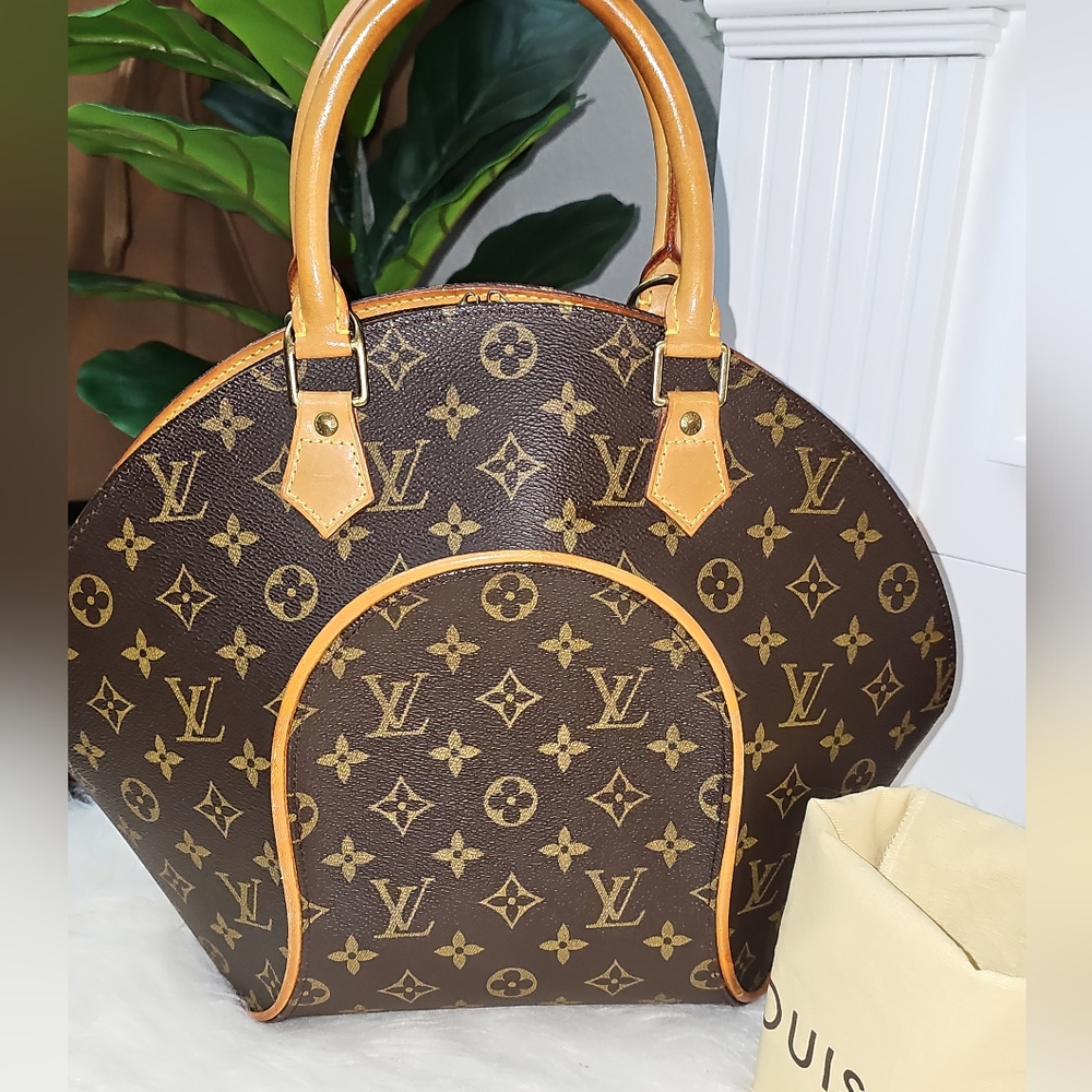 🔥🔥 Beautiful Condition 🔥🔥 Authentic Louis Vuitton Ellipse MM - Picture 12 of 17